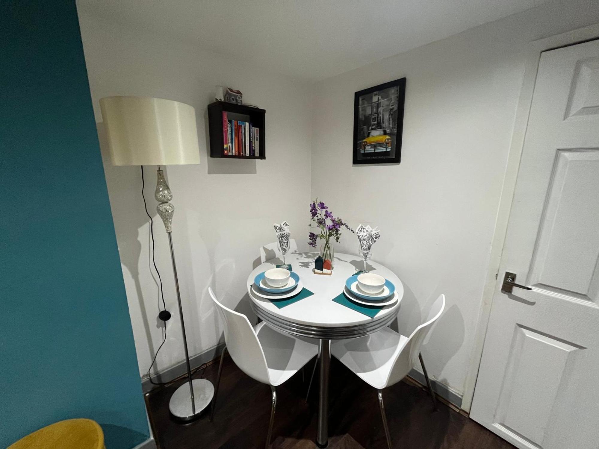 Exclusive Apartment - Close To Centre, Contactless Entry, Free Parking, Wifi & Netflix Leeds  Exterior foto